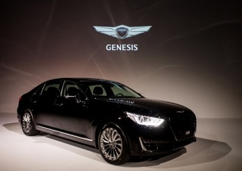 Genesis G90  