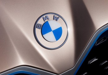 Новый BMW logo