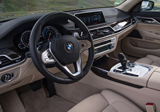 2017 BMW 740Le xDrive
