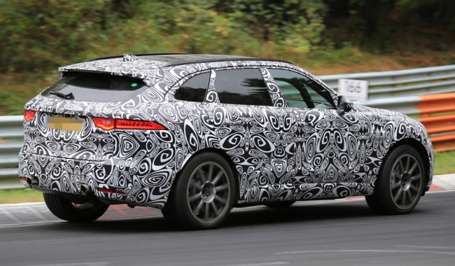 2018 Jaguar F-Pace SVR ( )