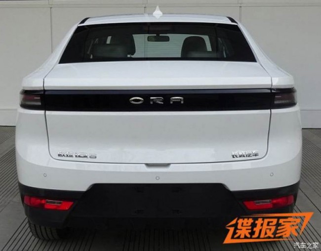 Ora iQ5 ( )