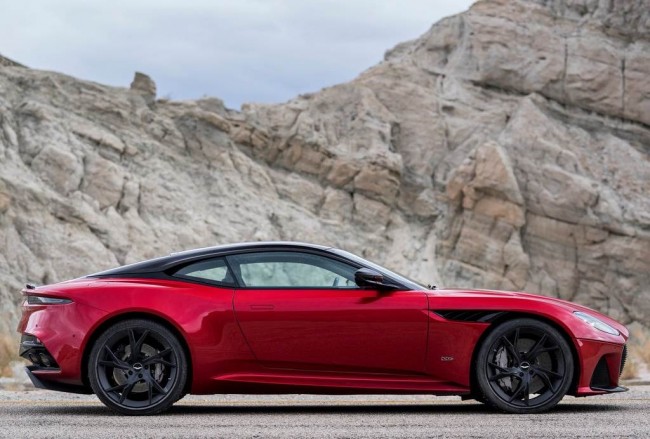 2019 Aston Martin DBS Superleggera