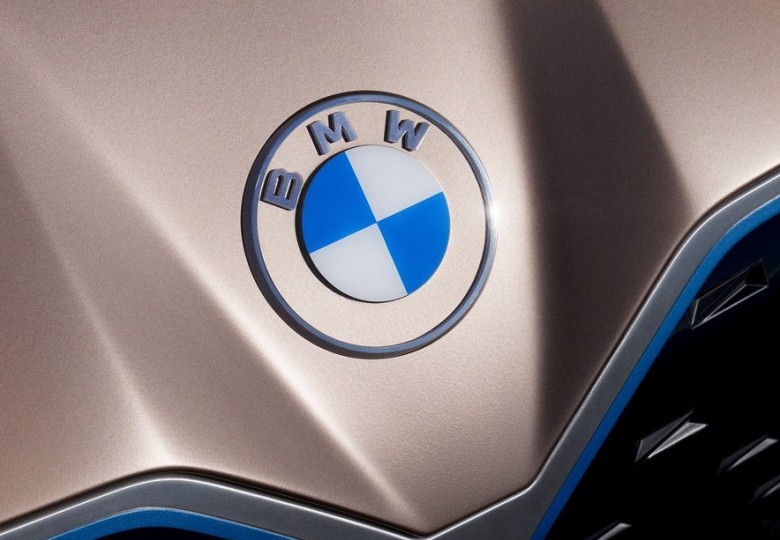  BMW logo