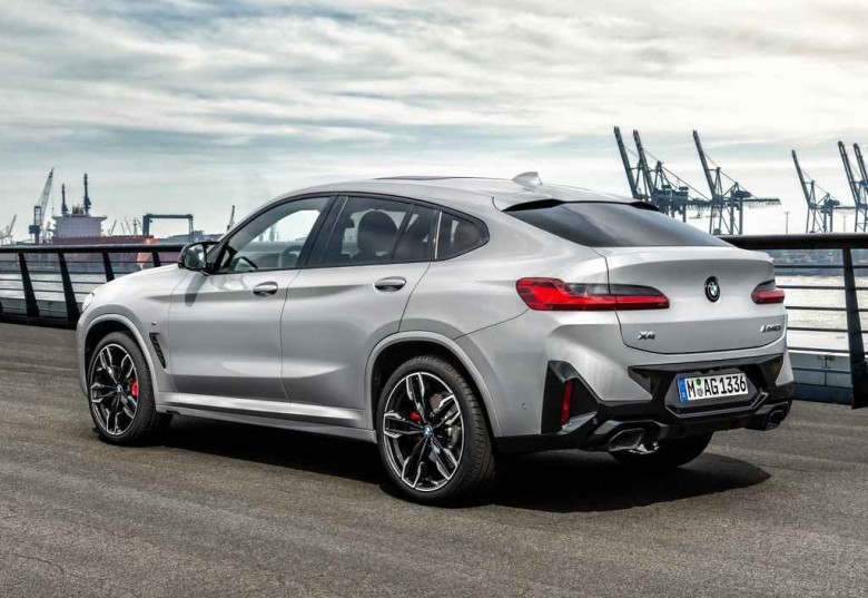 2022 BMW X4