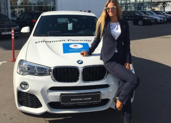 Юлия Ефимова и ее BMW X4