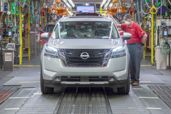 Производство Nissan Pathfinder 2022 (пятое поколение) на заводе в Смирне, США
